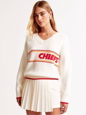 Abercrombie & Fitch Kansas Chiefs NFL Sweater Women XL Sweatshirt White Red
